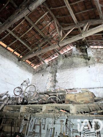 Maison à vendre 1 pièce 68 m² Saint Aulaye-Puymangou