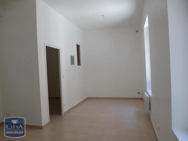 Appartement à louer 2 pièces 31.95m² Nîmes (30900)