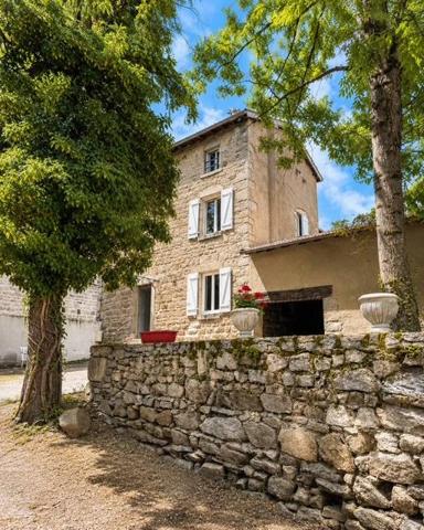 MAISON T4 AVEC GRAND JARDIN - ESPACES DE STOCKAGE ...