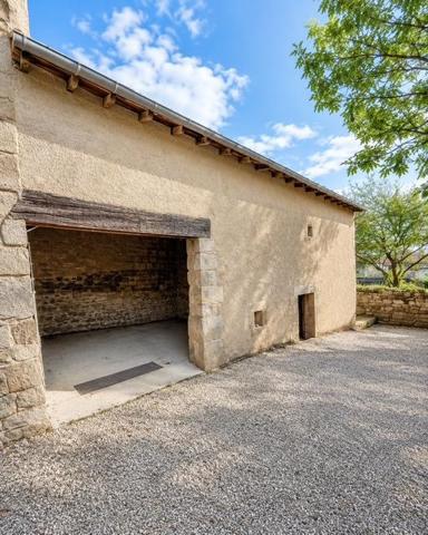 MAISON T4 AVEC GRAND JARDIN - ESPACES DE STOCKAGE ...
