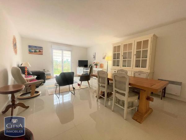 Maison à louer 4 pièces 87.66m² Orange (84100)