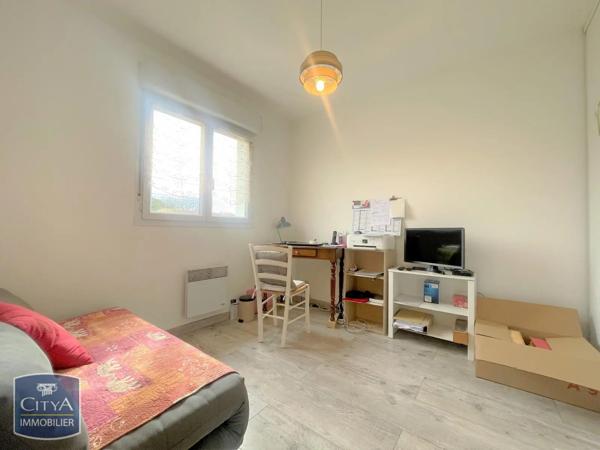Maison à louer 4 pièces 87.66m² Orange (84100)