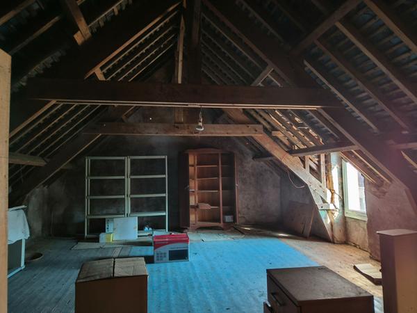 Maison - 10 pièces - 400 m²