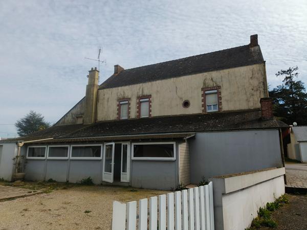 Maison - 10 pièces - 400 m²