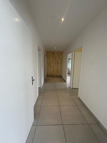 Magnifique VILLA T5 non meublée PETIT BOURG
