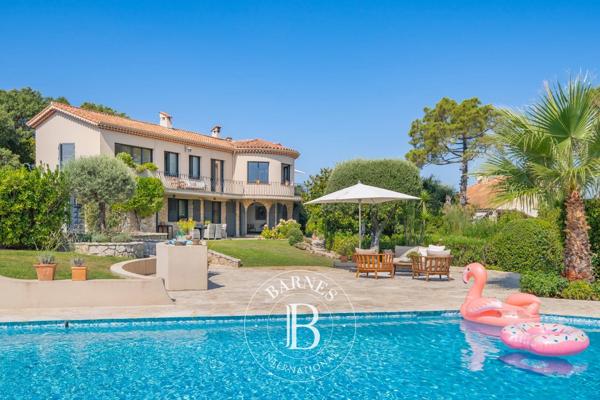 Mandelieu-la-Napoule, Villa 4 Chambres -  212 m² à vendre