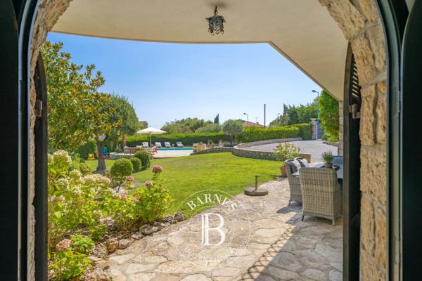 Mandelieu-la-Napoule, Villa 4 Chambres -  212 m² à vendre