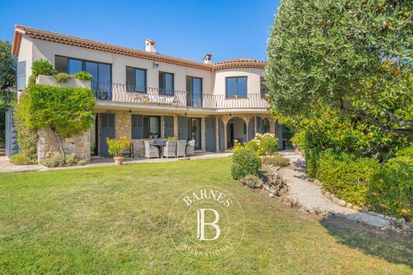 Mandelieu-la-Napoule, Villa 4 Chambres -  212 m² à vendre