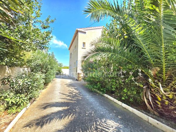 MARTIGUES JONQUIÈRES - MAISON DE MAÎTRE AVEC PISCINE 6 PIECES MARTIGUES (13)