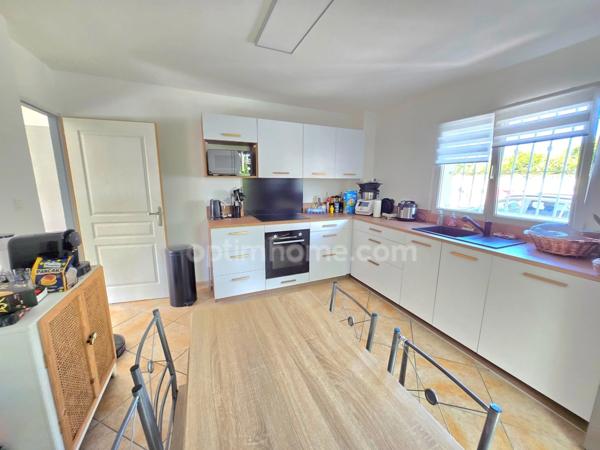 MARTIGUES JONQUIÈRES - MAISON DE MAÎTRE AVEC PISCINE 6 PIECES MARTIGUES (13)