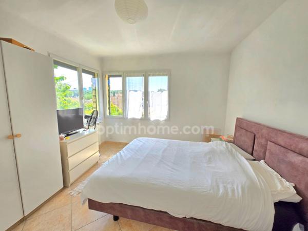 MARTIGUES JONQUIÈRES - MAISON DE MAÎTRE AVEC PISCINE 6 PIECES MARTIGUES (13)