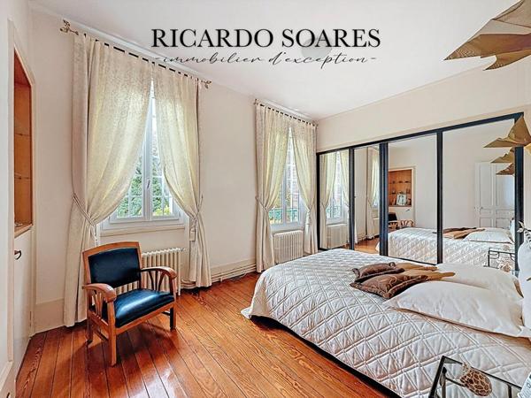 60700 PONT-SAINTE-MAXENCE - MAISON DE CHARME 219m² AU BORD DE L'OISE / 6 CHAMBRES / GARAGE / TERRAIN 2865m²