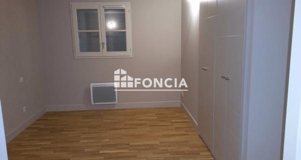 Location Appartement 2 pièces 40.6 m² - Villeneuve-lès-avignon 30400