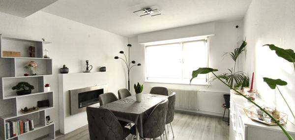 Magnifique appartement 4 pièces totalement rénové avec son garage et son parking