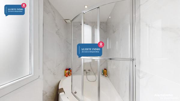 5 min du métro, maison bâtir entièrement rénovée