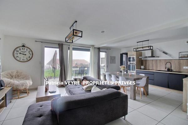 PLANFOY 42660 maison récente, trois chambres, garage sur 404 m² de terrain clos