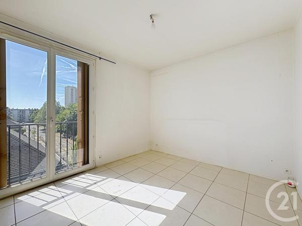 Appartement F3 à vendre  3 pièces - 58,22 m2 MONTEREAU FAULT YONNE - 77