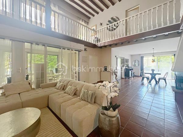 Maison de 232 m²