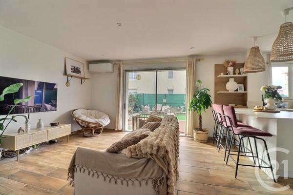 Appartement T3 à vendre  3 pièces - 65,79 m2 ST RAPHAEL - 83