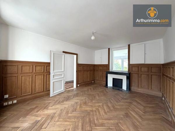 Location                                                      Maison
                        
                     7 pièces                      137 m2                     à Compiègne