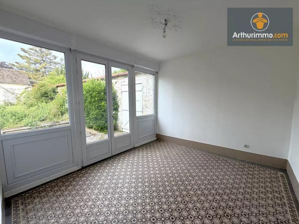 Location                                                      Maison
                        
                     7 pièces                      137 m2                     à Compiègne