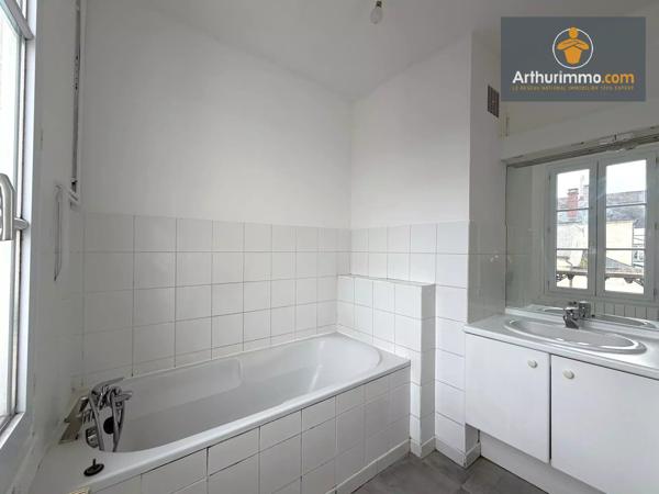 Location                                                      Maison
                        
                     7 pièces                      137 m2                     à Compiègne