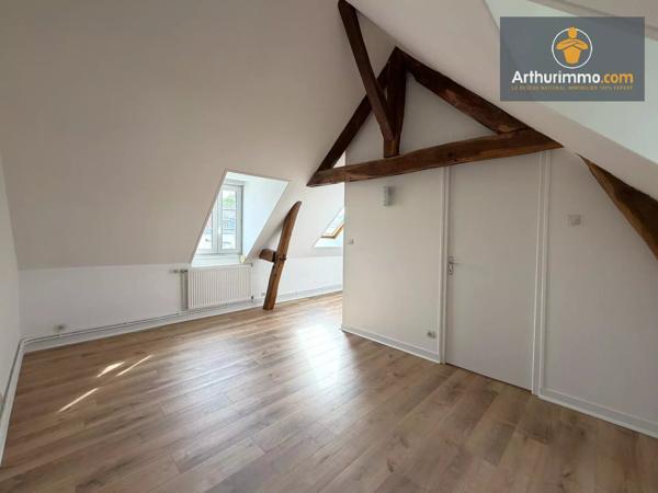 Location                                                      Maison
                        
                     7 pièces                      137 m2                     à Compiègne