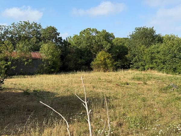 LAGORD - TERRAIN de 324 m²