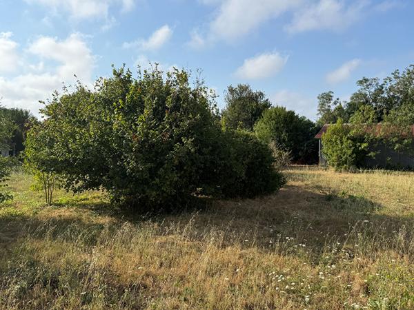 LAGORD - TERRAIN de 324 m²