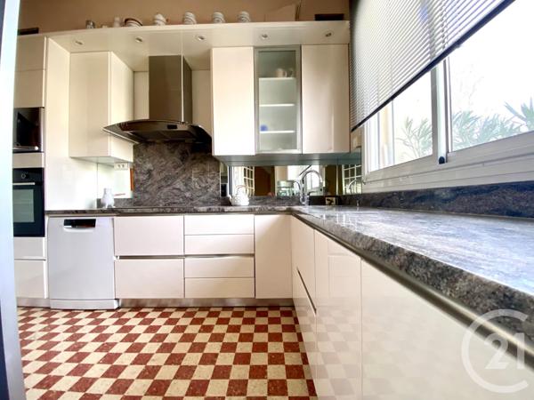 Maison à vendre  12 pièces - 229,37 m2 LUNEL - 34