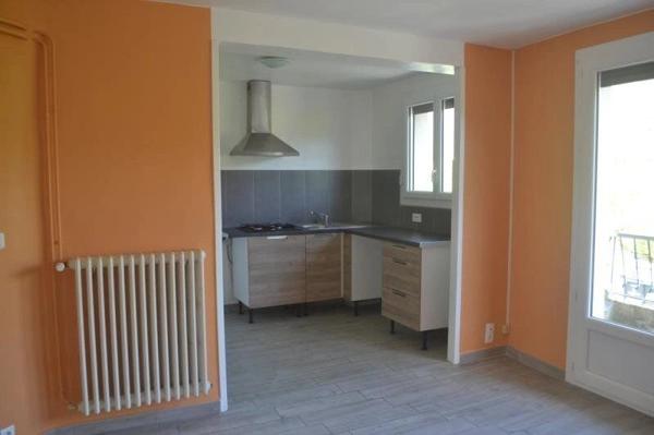 Location                                                      Appartement
                        
                     2 pièces                      44 m2                     à Millau