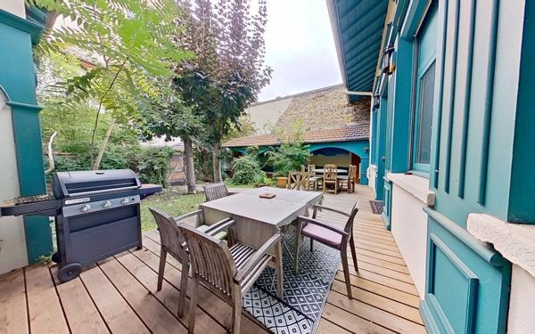 Maison à vendre    5 pièces • 200 m2 Lyon 9
