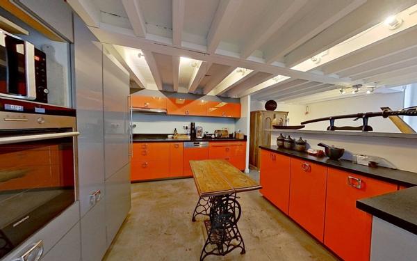 Maison à vendre    5 pièces • 200 m2 Lyon 9