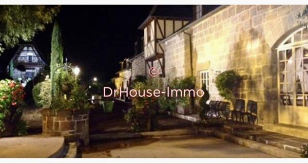 Commerce à vendre 15 pièces de 720 m²