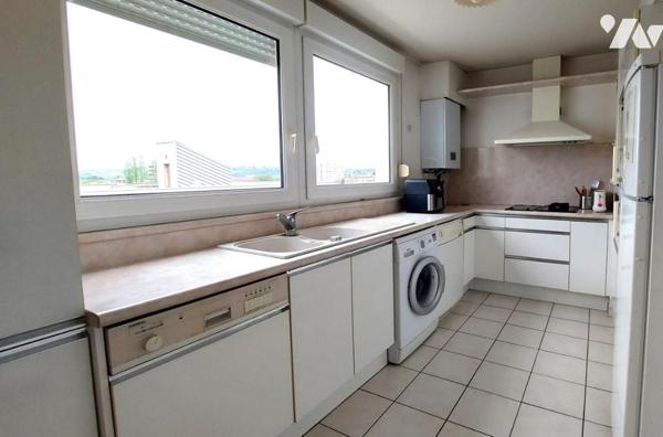 4 RUE PARGUEZ.APPARTEMENT DUPLEX DERNIER ÉTAGE 