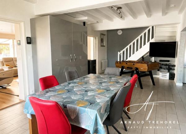 Maison 188 m² – 4 chambres – Piscine – Dépendances