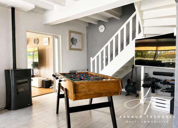 Maison 188 m² – 4 chambres – Piscine – Dépendances