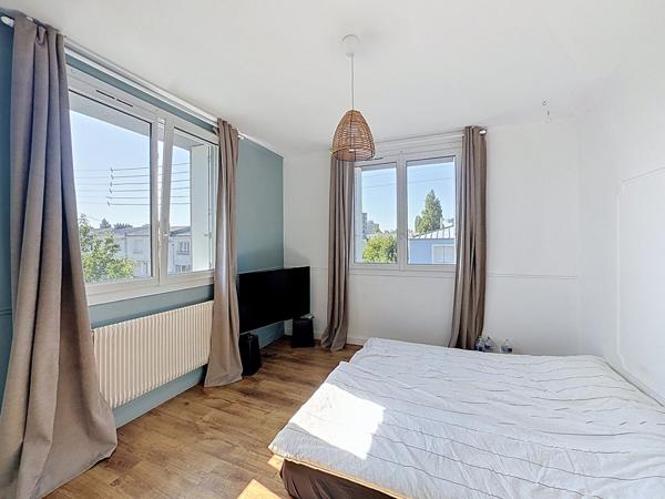 A VENDRE MAISON Familiale ENTIEREMENT Rénovée situation idéale