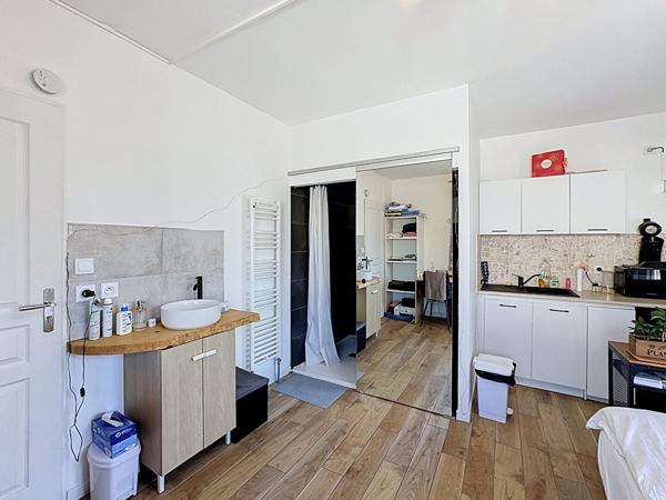 A VENDRE MAISON Familiale ENTIEREMENT Rénovée situation idéale