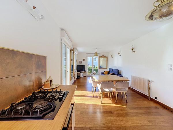 A VENDRE MAISON Familiale ENTIEREMENT Rénovée situation idéale