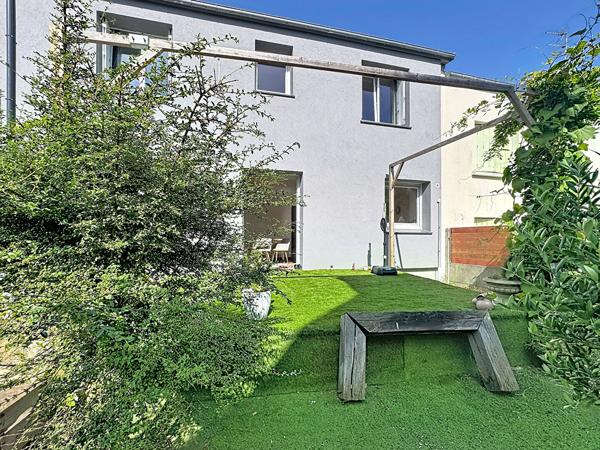 A VENDRE MAISON Familiale ENTIEREMENT Rénovée situation idéale