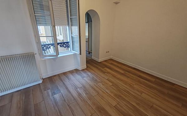 Immeuble à vendre    6 pièces •  Épernay