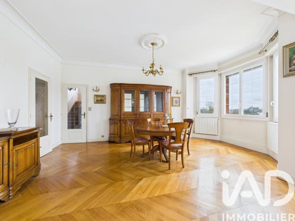 Maison à vendre 9 pièces 209,45 m² Montereau-Fault-Yonne