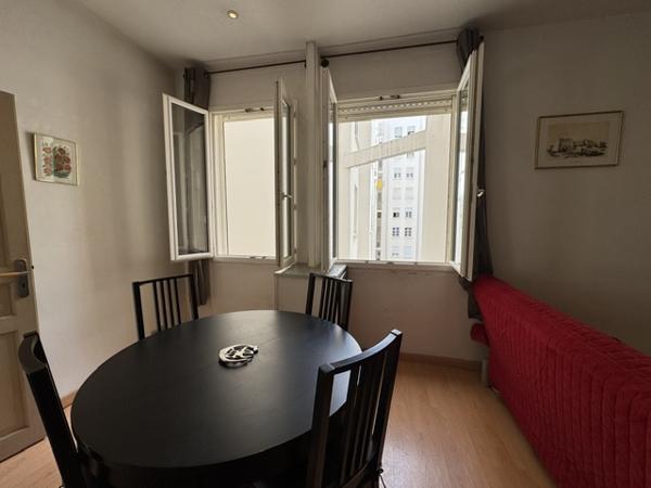 LOCATION MEUBLÉE APPARTEMENT 45,05 M2 TYPE 2 RUE DES CATALANS 13007 MARSEILLE