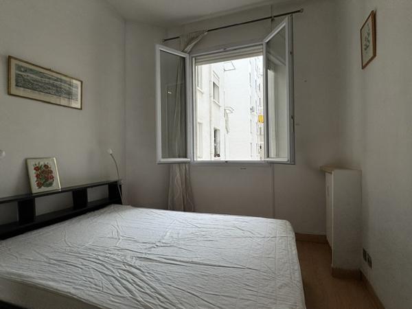LOCATION MEUBLÉE APPARTEMENT 45,05 M2 TYPE 2 RUE DES CATALANS 13007 MARSEILLE