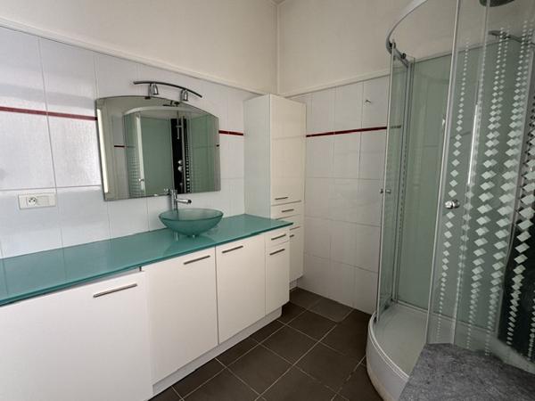 LOCATION MEUBLÉE APPARTEMENT 45,05 M2 TYPE 2 RUE DES CATALANS 13007 MARSEILLE