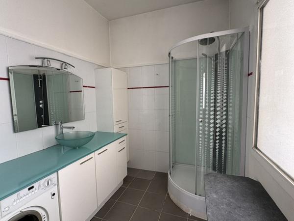 LOCATION MEUBLÉE APPARTEMENT 45,05 M2 TYPE 2 RUE DES CATALANS 13007 MARSEILLE