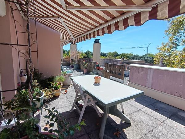 31100 TOULOUSE T4/5 127M2 DERNIER ETAGE 74M2 DE TERRASSES