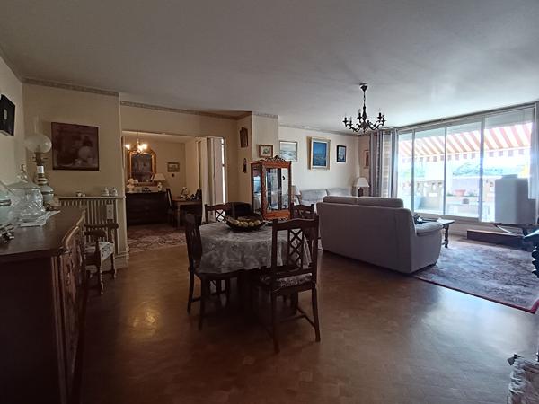 31100 TOULOUSE T4/5 127M2 DERNIER ETAGE 74M2 DE TERRASSES