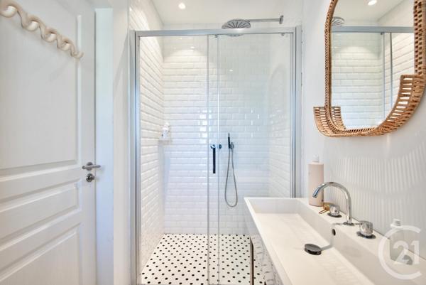 Maison à vendre  6 pièces - 221,97 m2 NICE - 06